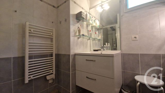 Afficher la photo en grand Appartement à vendre - 3 pièces - 67.05 m2 - UCHAUD - 30 - LANGUEDOC-ROUSSILLON - Century 21 L'Agence Des Garrigues