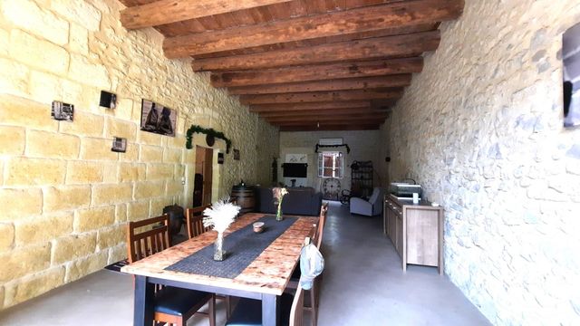 maison - GALLARGUES LE MONTUEUX - 30