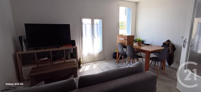 Afficher la photo en grand immeuble à vendre - 107.96 m2 - GALLARGUES LE MONTUEUX - 30 - LANGUEDOC-ROUSSILLON - Century 21 L'Agence Des Garrigues