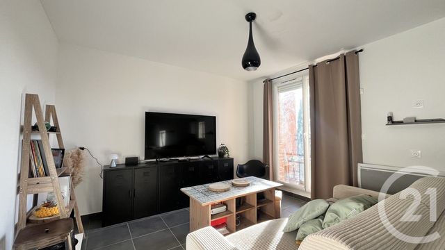 Appartement T3 à vendre - 4 pièces - 85.0 m2 - MILHAUD - 30 - LANGUEDOC-ROUSSILLON - Century 21 L'Agence Des Garrigues