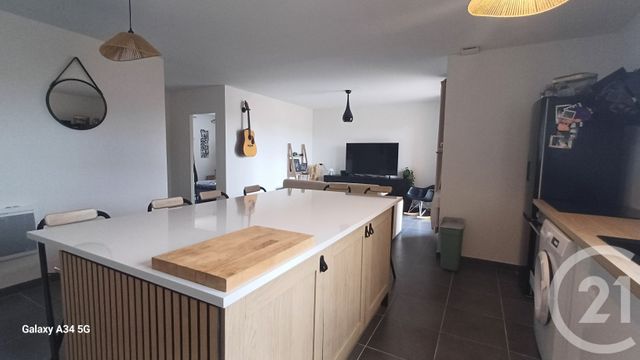 Appartement T3 à vendre - 4 pièces - 85.0 m2 - MILHAUD - 30 - LANGUEDOC-ROUSSILLON - Century 21 L'Agence Des Garrigues
