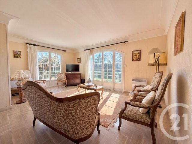 maison à vendre - 6 pièces - 138.25 m2 - LUNEL - 34 - LANGUEDOC-ROUSSILLON - Century 21 L'Agence Des Garrigues