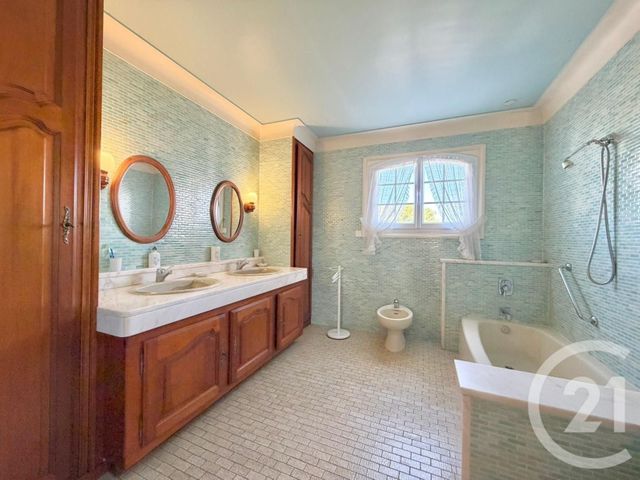 maison à vendre - 6 pièces - 138.25 m2 - LUNEL - 34 - LANGUEDOC-ROUSSILLON - Century 21 L'Agence Des Garrigues