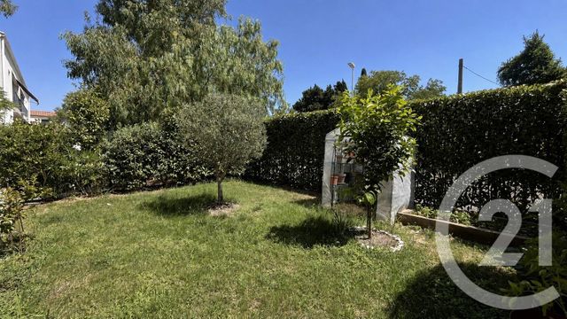Appartement Duplex à vendre - 4 pièces - 96.96 m2 - VERGEZE - 30 - LANGUEDOC-ROUSSILLON - Century 21 L'Agence Des Garrigues